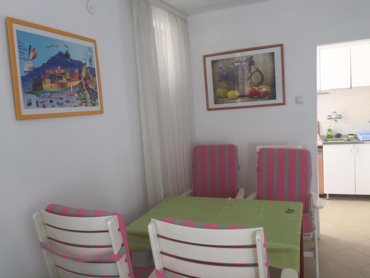 Apartment Perla - 150M From The Sea Novi Vinodolski Exteriör bild